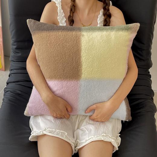 【品牌直发】加倍生活 A类双面绵羊绒多功能盖毯 10色可选 新款沙发毯 户外毛毯抱枕 商品图5