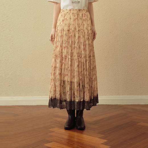 【严选】诗凡黎度假风阳光黄小碎花半身裙2025秋新款浪漫甜美压皱A字塔裙7G8340801 商品图2