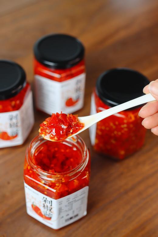 【定制 0添加手工剁椒酱】新鲜定制，自然鲜香，拌饭、拌面、夹馒头、炒菜，鲜辣开胃，微辣/中辣/特辣 280克/瓶×2 商品图3