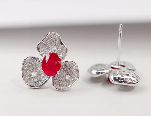 1.35-1.45ct刻面红宝石耳钉 商品图3