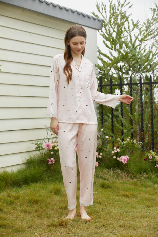 【99元限时秒杀】【秀黛】女翻领印花丝质长袖套装女春秋睡衣家居服L1551016T【门店同款】 商品图4