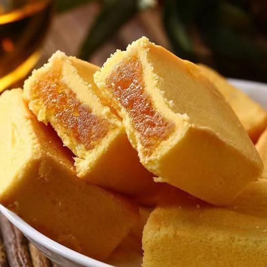 【福建特产❗️厦门凤梨酥铁盒装】出自台湾老师傅的配方，入口酥软，果香四溢，古法慢熬，传统手工糕点伴手饭盒网红怀旧零食礼物 商品图3