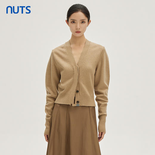 NUTS商场同款春秋季米色简约气质V领百搭毛织短外套女333052246 商品图1