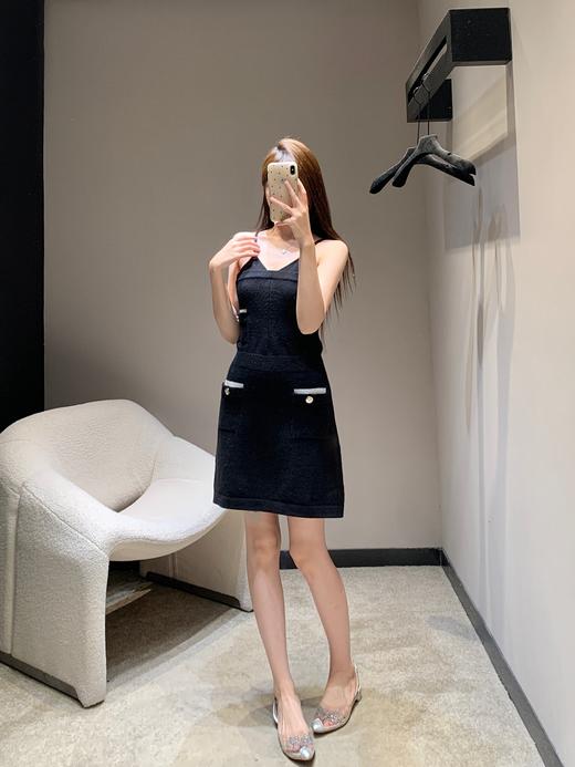 香奈儿 25B高级手工坊系列新款 黑色针织吊带裙（ZY*MM） 商品图3