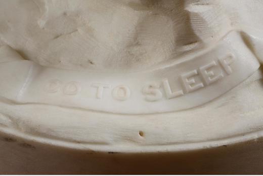 独角鹿西洋古董1860年代英国雕塑家Joseph Durham签名创作儿童主题卡拉拉大理石雕塑作品《安睡》 商品图6