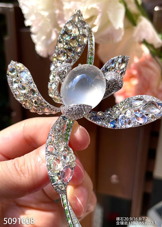 玻璃种蛋面玉兰花胸针【5091608】具体价格微信咨询 商品图4