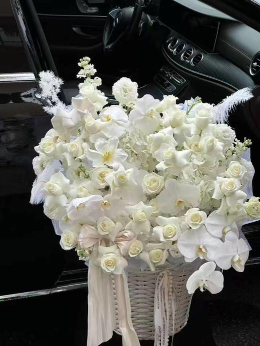 超大号白色藤编花篮 商品图1