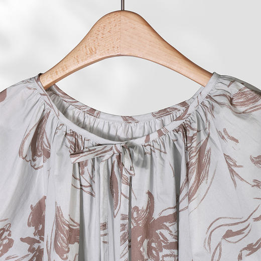 婉约印花显瘦套装 |100%棉梭织 透气亲肤 中袖蝴蝶结+直筒裤 加大版型藏肉显瘦两不误 商品图8