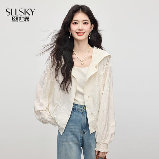 【08/12新品】熙世界立体蝴蝶绣花连帽短外套女轻薄时尚棒球服上衣2025早秋新款 商品图0