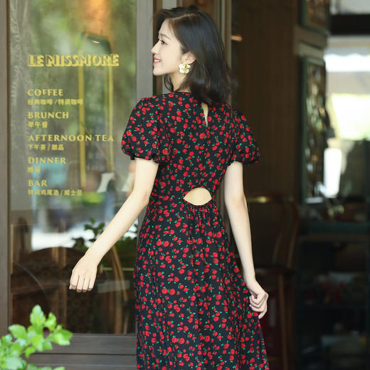 「自」全新升级【铂金会员257/天猫339/差价82】(04751)洛诗琳法式茶歇碎花裙2025夏季精致气质修身显瘦印花连衣裙 商品图4