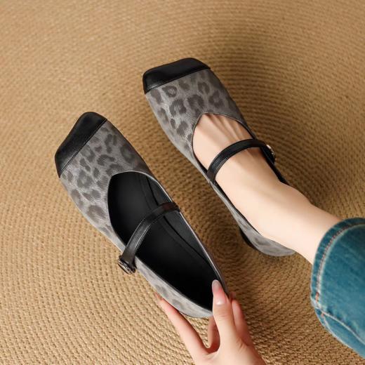 封神❗️小众私藏【绝美豹纹玛丽珍鞋】上脚好显气质呀  脚感巨舒服，忍不住分享系列！！ 商品图5