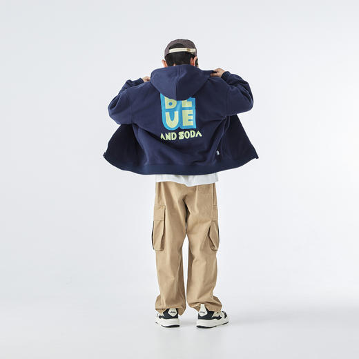 蓝汽水「晴空BLUE」25年秋冬新款亲子中大童字母连帽卫衣宽松外套 商品图3