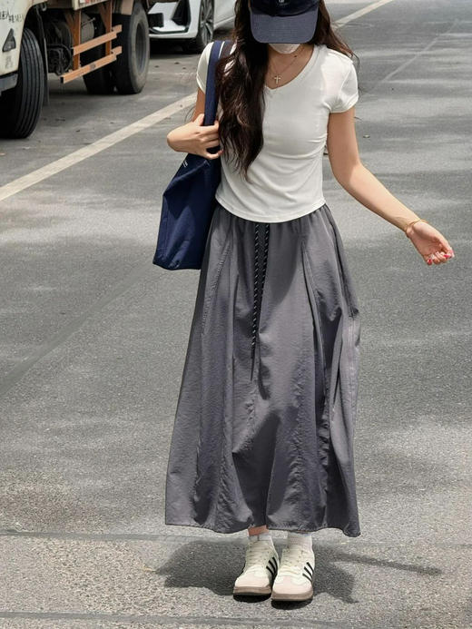 MUYANHUAN 冰丝南瓜裙，冰丝的垂坠感和光泽能中和南瓜裙的蓬松感，既甜美又显高级 商品图4