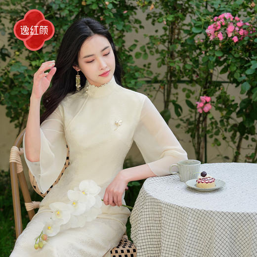 逸红颜凝兰2025春新款高雅气质筒子领软缎中式日常轻国风改良旗袍 商品图3