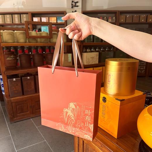 【老白茶】古寨春福鼎白茶破价清仓，本款福鼎白茶属于寿眉里的 最高等级！纯日晒纯福鼎白茶，懂行的一喝就懂，300克/饼 商品图4