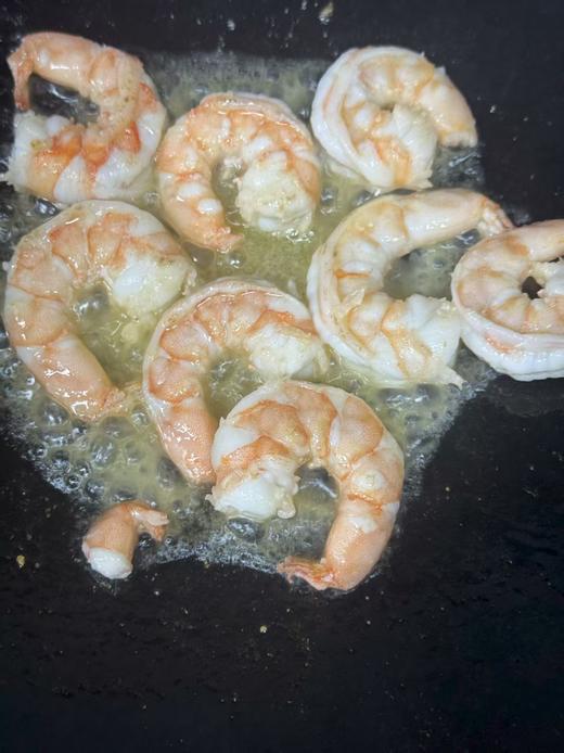 【陌上精选-青虾仁】去虾线虾头虾壳，吃一颗就满足的大小，急冻保留活虾青膜，不包冰衣，不缩水分，足斤足两，拒绝保水而产生的肌理感，能吃到鲜虾的鲜甜2.5斤/袋 商品图2