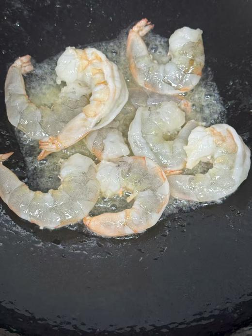 【陌上精选-青虾仁】去虾线虾头虾壳，吃一颗就满足的大小，急冻保留活虾青膜，不包冰衣，不缩水分，足斤足两，拒绝保水而产生的肌理感，能吃到鲜虾的鲜甜2.5斤/袋 商品图3