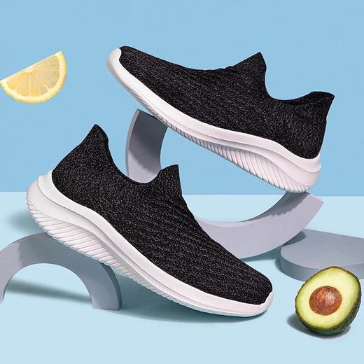 Justboom嘉适步 男女同款轻盈懒人健步鞋，简约行潮，轻快畅行，一体成型飞织包面，流畅鞋流线型鞋身设计，完美贴合足部线条，轻快健步不累脚 商品图4