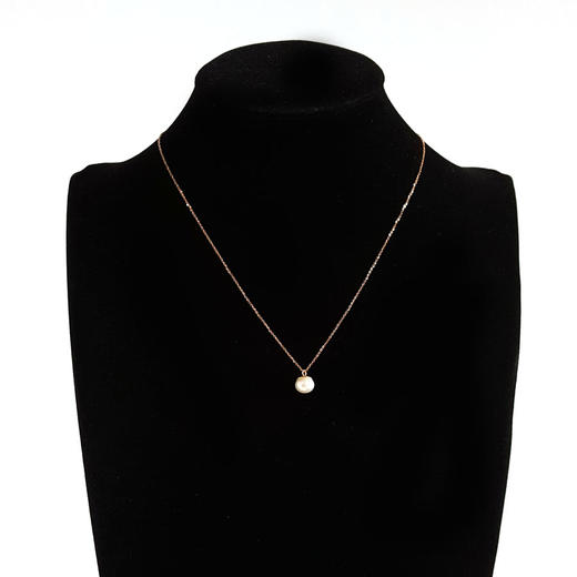 【天然正品】潮宏基AU750玫瑰金经典简约款约8MM白色珍珠吊坠项链10.0*8.0*8.0MM（皆取最大值）链长：45CM（长度可调节）女士现售价：1380特价！240725NJM10 商品图5