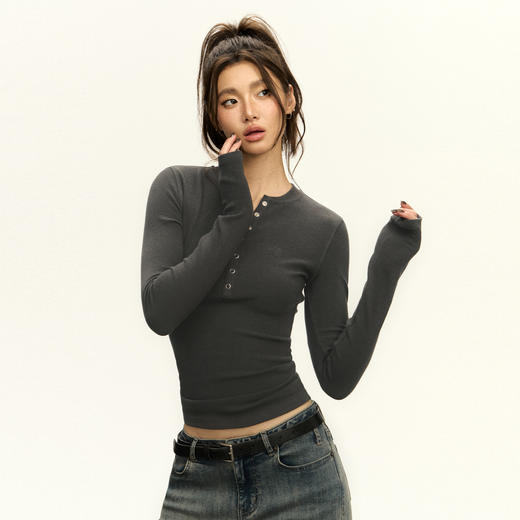 Ariseism 美式亨利领白色修身长袖T恤女秋季紧身上衣内搭打底衫 商品图3