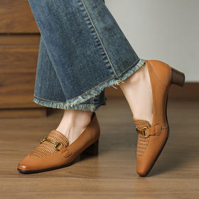 【预售5天】英伦风复古小方头编织单鞋女新款真皮软底金属链浅口小皮鞋NX&S9625