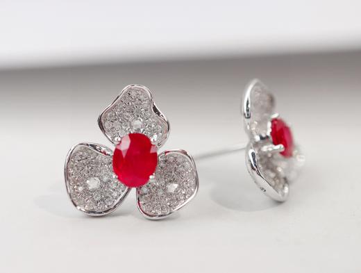 1.35-1.45ct刻面红宝石耳钉 商品图2