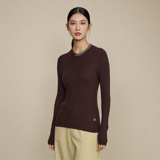 「自」全新升级【铂金会员266/天猫359/差价93】(05809)洛诗琳无缝一体羊毛针织衫2025秋冬重工钉珠圆领坑条毛衣女 商品图3