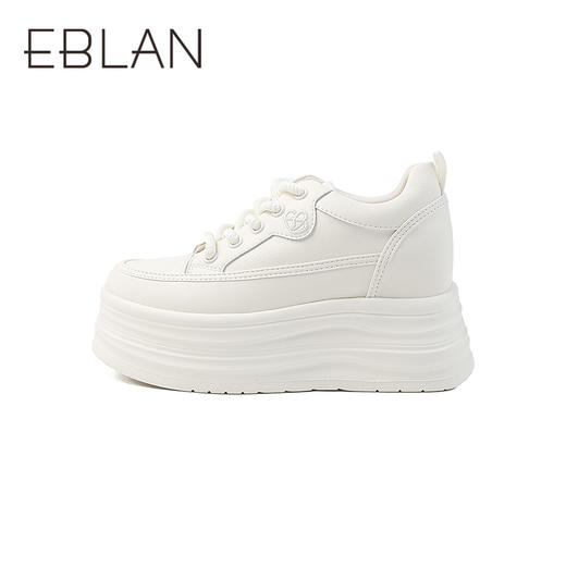 伊伴秋季经典百搭小白鞋厚底增高运动休闲板鞋B25426550 商品图1