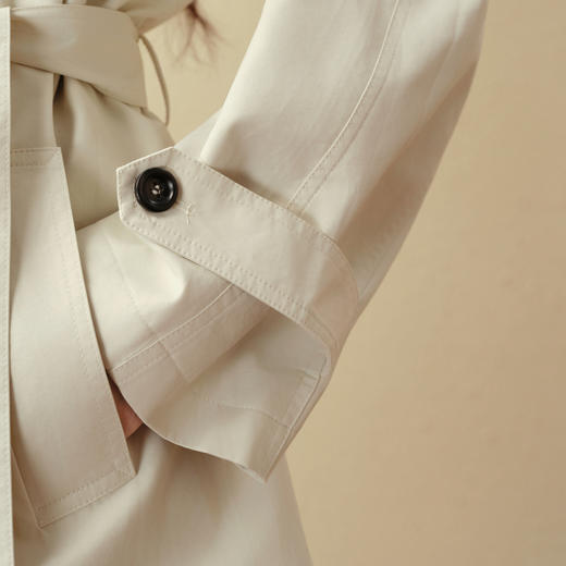 【严选】诗凡黎英伦风米色立领系带风衣2025秋新款一手长时尚宽松通勤外套7G7160291 商品图3