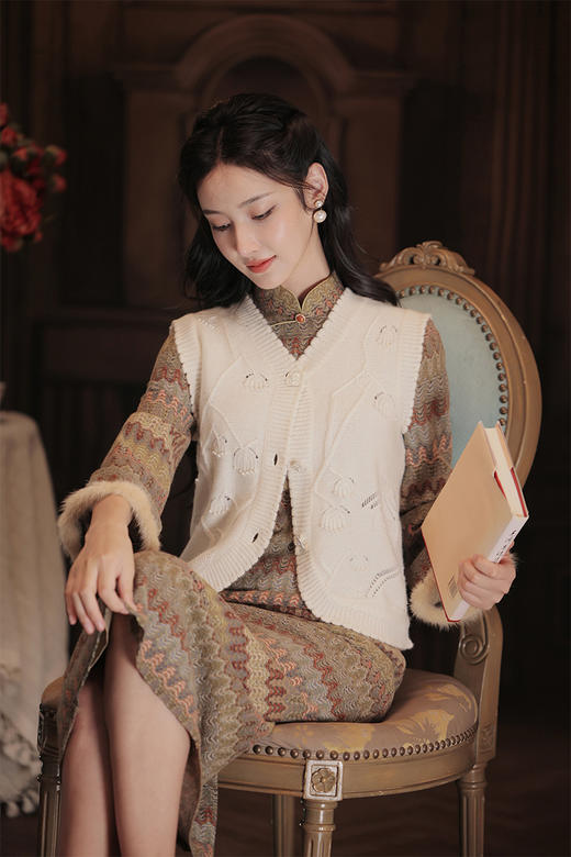 逸红颜明月优选#『书梨园』水貂毛袖口 波浪条纹毛呢旗袍 日常好穿有格调 商品图6