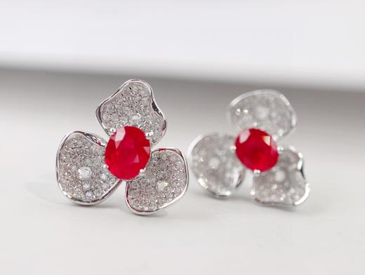 1.35-1.45ct刻面红宝石耳钉 商品图1