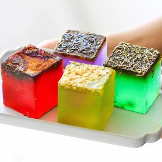 林蝶精油皂｜一皂搞定全身！洗完不干不紧绷 商品图2