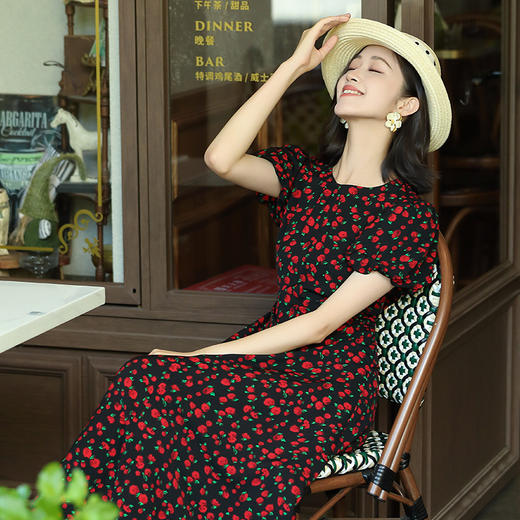 「自」全新升级【铂金会员257/天猫339/差价82】(04751)洛诗琳法式茶歇碎花裙2025夏季精致气质修身显瘦印花连衣裙 商品图1