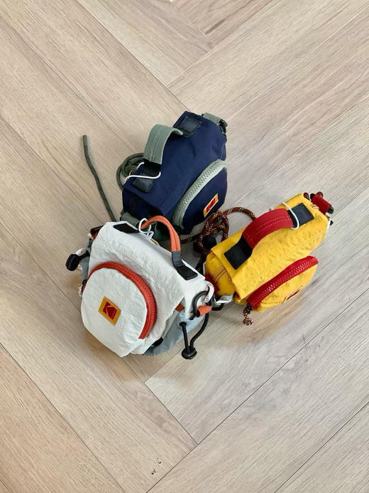 韩单正品柯达随身包，单肩包。在韩国火到不行啦！三个色，原价89000韩元 商品图0