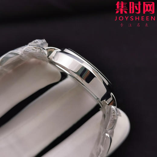 浪琴匠心之作【落落大方 腕间淑女】浪琴表 ETC心月月相系列 贝母钻面 女士腕表 优雅而至 典雅别致的外观 商品图5