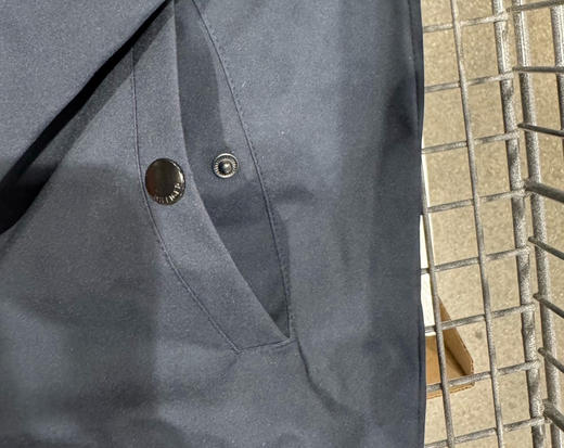 新款好帅气❤️Tommy男士飞行员夹克外套折扣！美国直邮特价399元🉐包税包邮到手了，有黑色和蓝色，S-XXL，国内连一件衬衫都买不了 商品图9