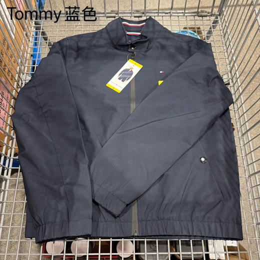 新款好帅气❤️Tommy男士飞行员夹克外套折扣！美国直邮特价399元🉐包税包邮到手了，有黑色和蓝色，S-XXL，国内连一件衬衫都买不了 商品图7