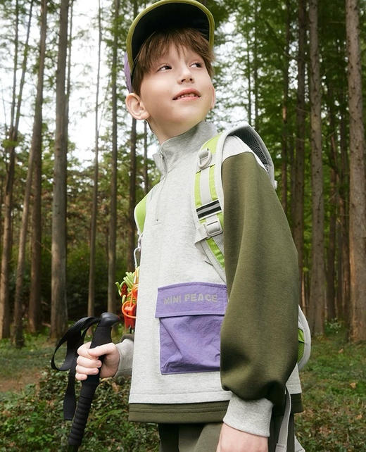 太平鸟秋款儿童长袖t恤打底衫081303 商品图7