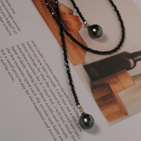 甄珠贝 初秋·随意系系列 te别的毛衣链 多功能 大溪地+尖晶石 9mm 左右大溪地黑珍珠 纯天然色 可能微瑕但不影响佩戴