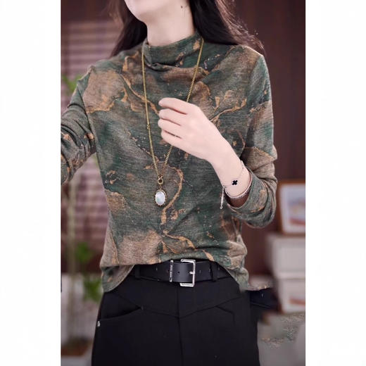半高领加绒打底衫女士妈妈款春秋冬装高级感印花小衫独特洋气上衣 商品图2