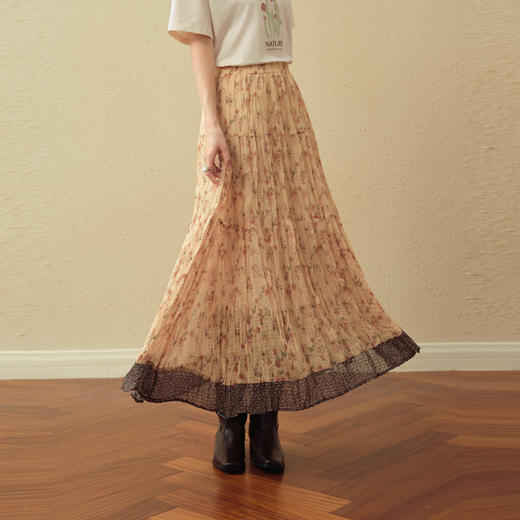 【严选】诗凡黎度假风阳光黄小碎花半身裙2025秋新款浪漫甜美压皱A字塔裙7G8340801 商品图0