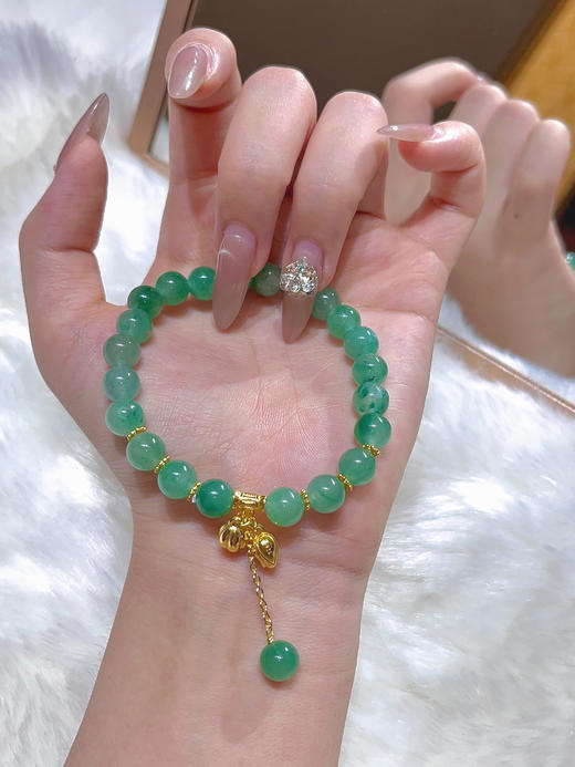 【新品上线】非洲翠玉碧玉手串女款两世欢玉手链莲藕莲蓬小众手饰送女朋友，支持门店自取/包邮到家。 商品图2