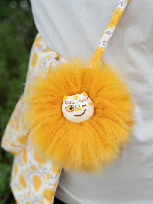 古古楽gugu 非遗萌趣手工艺品皮老虎 | 源自传统泥塑技艺、萌趣wink表情设计、延续经典香包风格、童趣可爱、捏捏虎头即发声音响、童趣可爱 商品图8