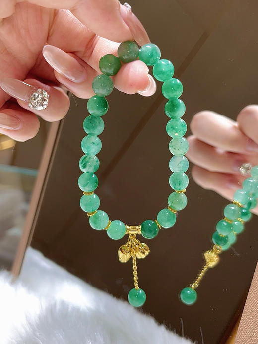 【新品上线】非洲翠玉碧玉手串女款两世欢玉手链莲藕莲蓬小众手饰送女朋友，支持门店自取/包邮到家。 商品图0