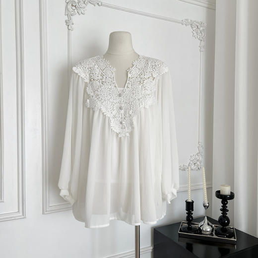 😍法式穿搭模板❗【AUChris法式轻柔朦胧感刺绣花边衬衫ACU081103】😉自带白月光滤镜❗仙美又温柔❗  商品图5