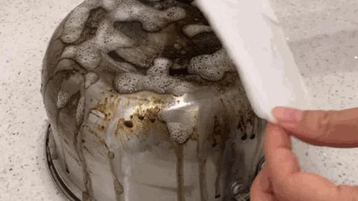 【GRAREY锅底黑垢凝胶】专洗黑锅的清洁神器！，锅底黑垢全都去无踪！富含深层渗透分解因子，附着力强，特别添加金属保护剂，不伤锅具，一瓶多用，搪瓷锅、铁质锅、不锈钢制品均适用。 商品图6