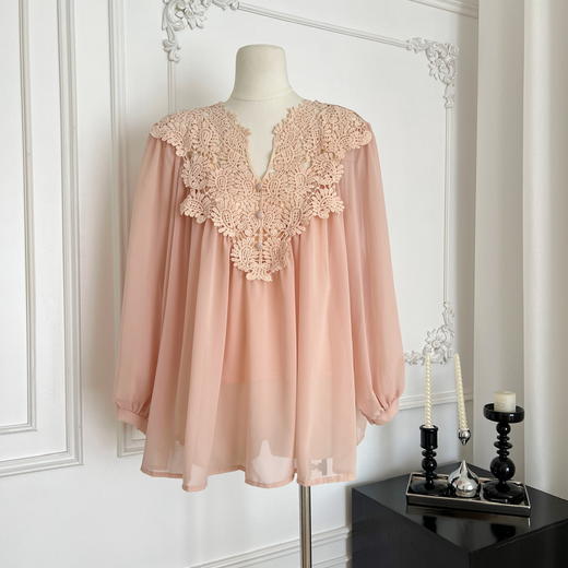 😍法式穿搭模板❗【AUChris法式轻柔朦胧感刺绣花边衬衫ACU081103】😉自带白月光滤镜❗仙美又温柔❗  商品图4