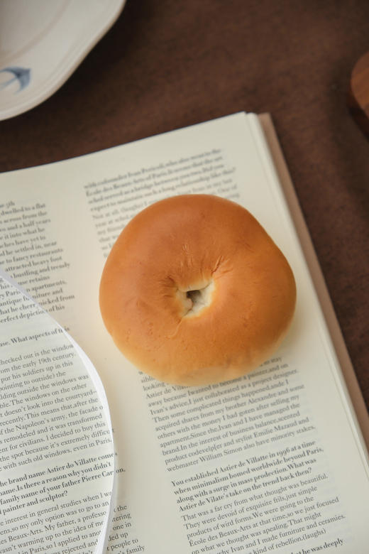 软fufu沫小言日式红豆面包 I 你可以永远相信的经典款面包 根本是把云朵揉进了面团里 咬一口就沦陷的口感暴击 ☆红豆馅含≥30%（非完全打碎），口感软糯  商品图8