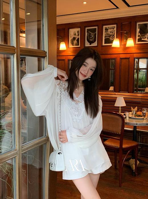 😍法式穿搭模板❗【AUChris法式轻柔朦胧感刺绣花边衬衫ACU081103】😉自带白月光滤镜❗仙美又温柔❗  商品图3