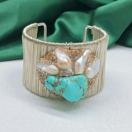 E2-5-3b天然巴洛克珍珠绿松石镶嵌宽边手镯新款设计银色百搭时尚 商品图3